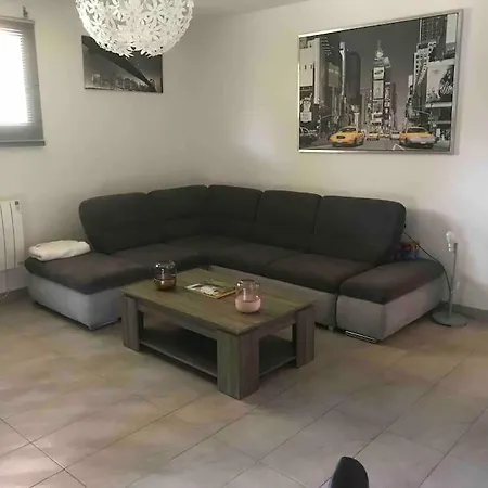 شقة Tres Bel 3 Pieces + Jardin + Parking ديفون-ليه-بان، أين